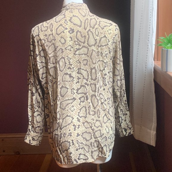 EQUIPMENT Snake Print SILK Button Down Blouse S - Picture 2 of 7